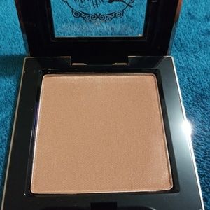 Pretty Vulgar Bronzer